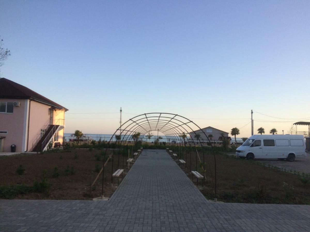Hotel 777 Gudauta Dış mekan fotoğraf